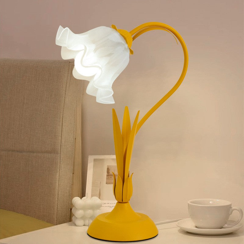 Romantic Flower Eye Protection Table Lamp